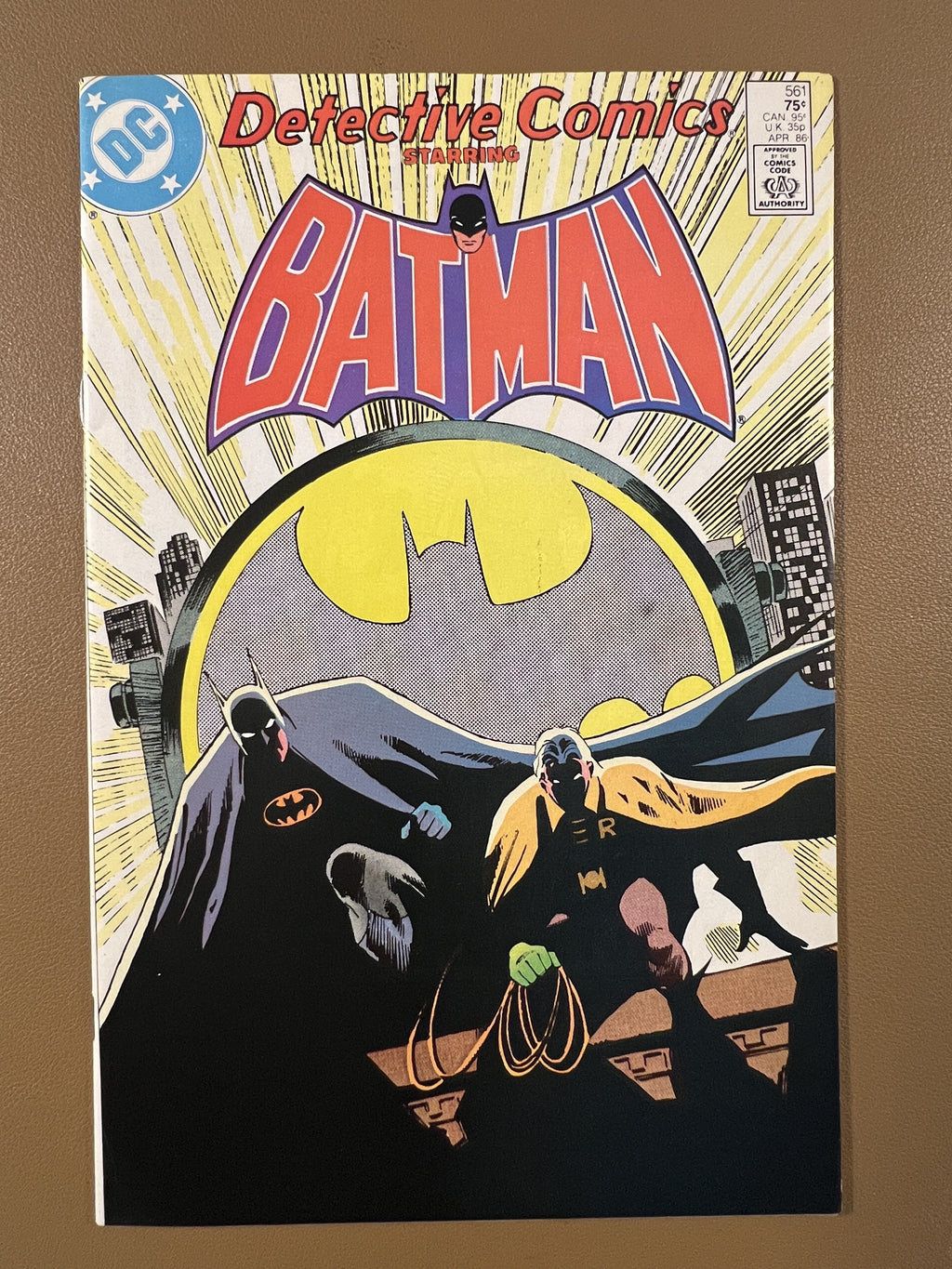 DETECTIVE COMICS #561 (1986)
