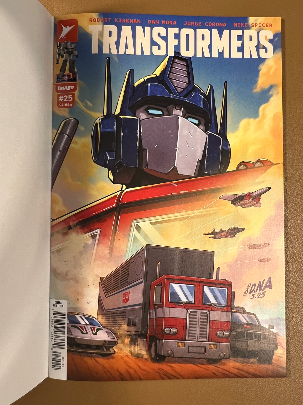 Transformers #25 Nick Harrigan - 2025 NYCC - Collector Cave - Virgin Foil (Limited 350)