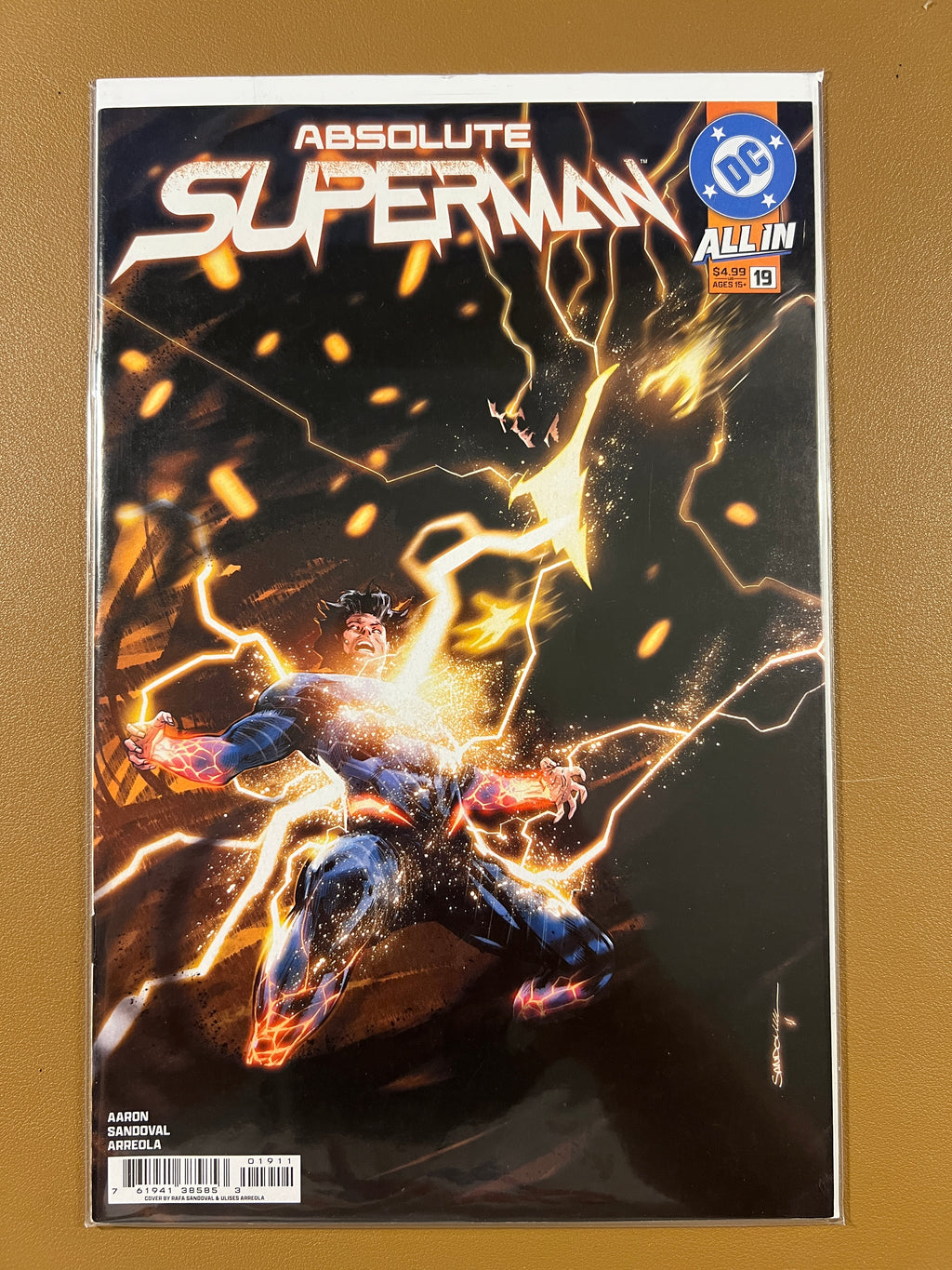 Absolute Superman #19